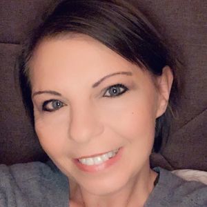 Meet your Posher, Regina